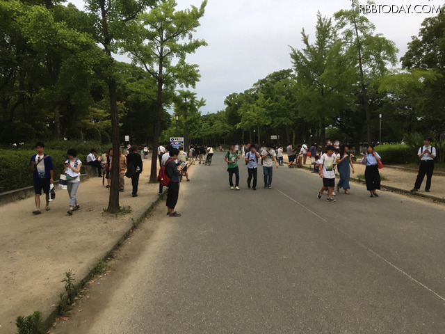 天神祭より ポケモンgo 大阪城公園は今日もプレイヤーで盛況 2 枚目の写真 画像 Rbb Speed Test