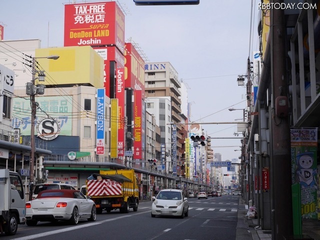 大阪の電気屋街、日本橋・でんでんタウンの初売りセールをチェック
